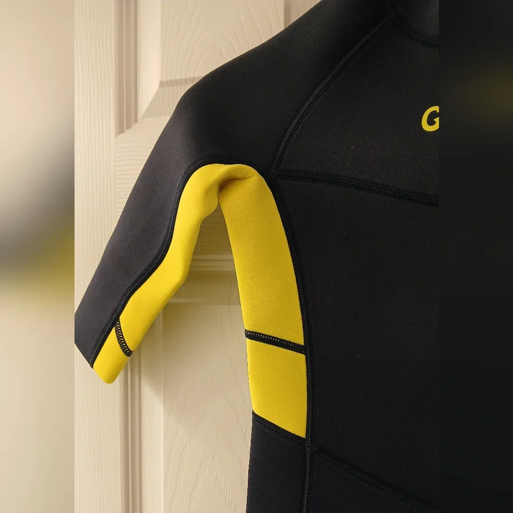GoldFin Kids Long Sleeve Full Body Wetsuit Size 8